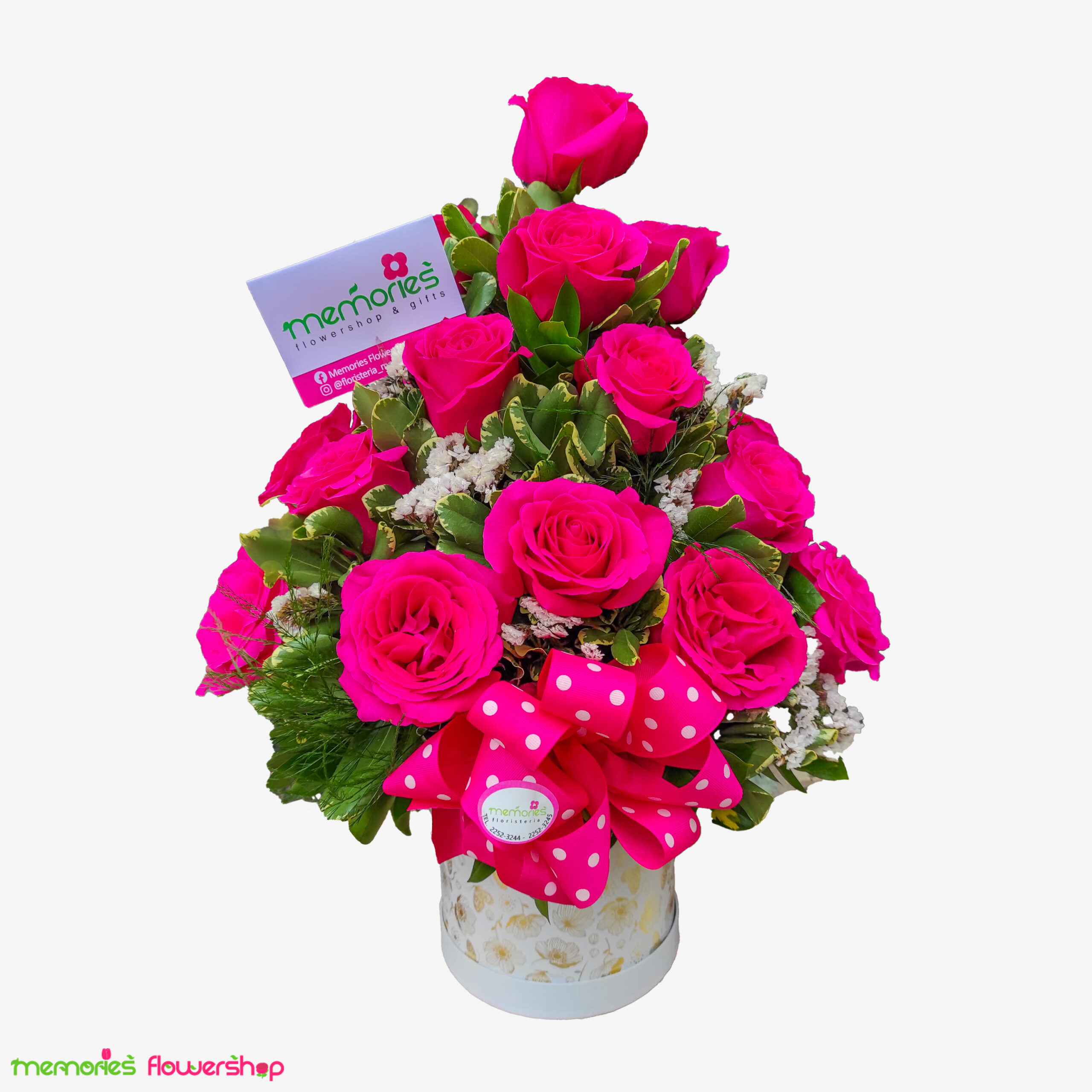 Hermoso arreglo con 25 rosas fucsia de Ecuador, amor seco y follajes Hermoso arreglo con 25 rosas fucsia de Ecuador, amor seco y follajes