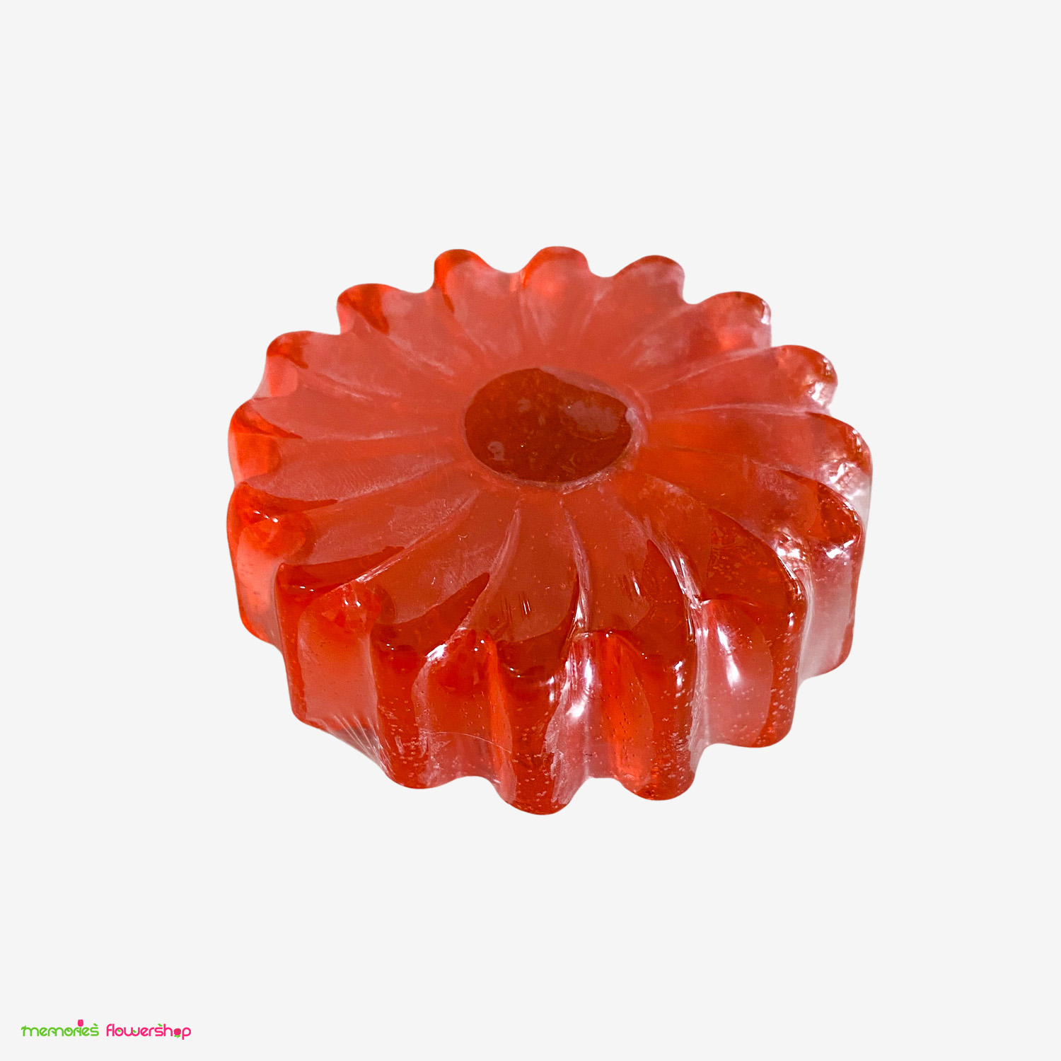 Hermoso jabón con forma de flor roja – visto desde el lado Hermoso jabón con forma de flor roja – visto desde el lado