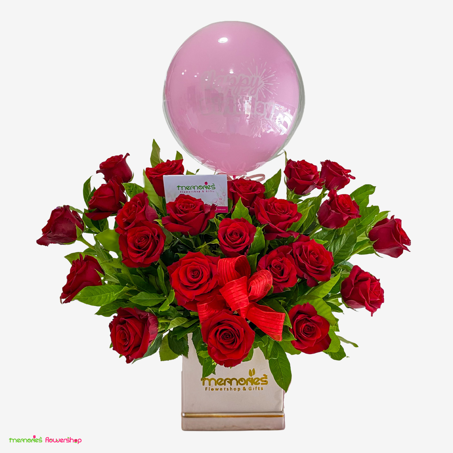 Hermoso arreglo en forma de V con 25 rosas rojas de Ecuador, follajes y un globo decorativo. Perfecto para expresar amor y celebrar momentos especiales. Precioso arreglo en forma de V con 25 rosas rojas de Ecuador, follajes y globo