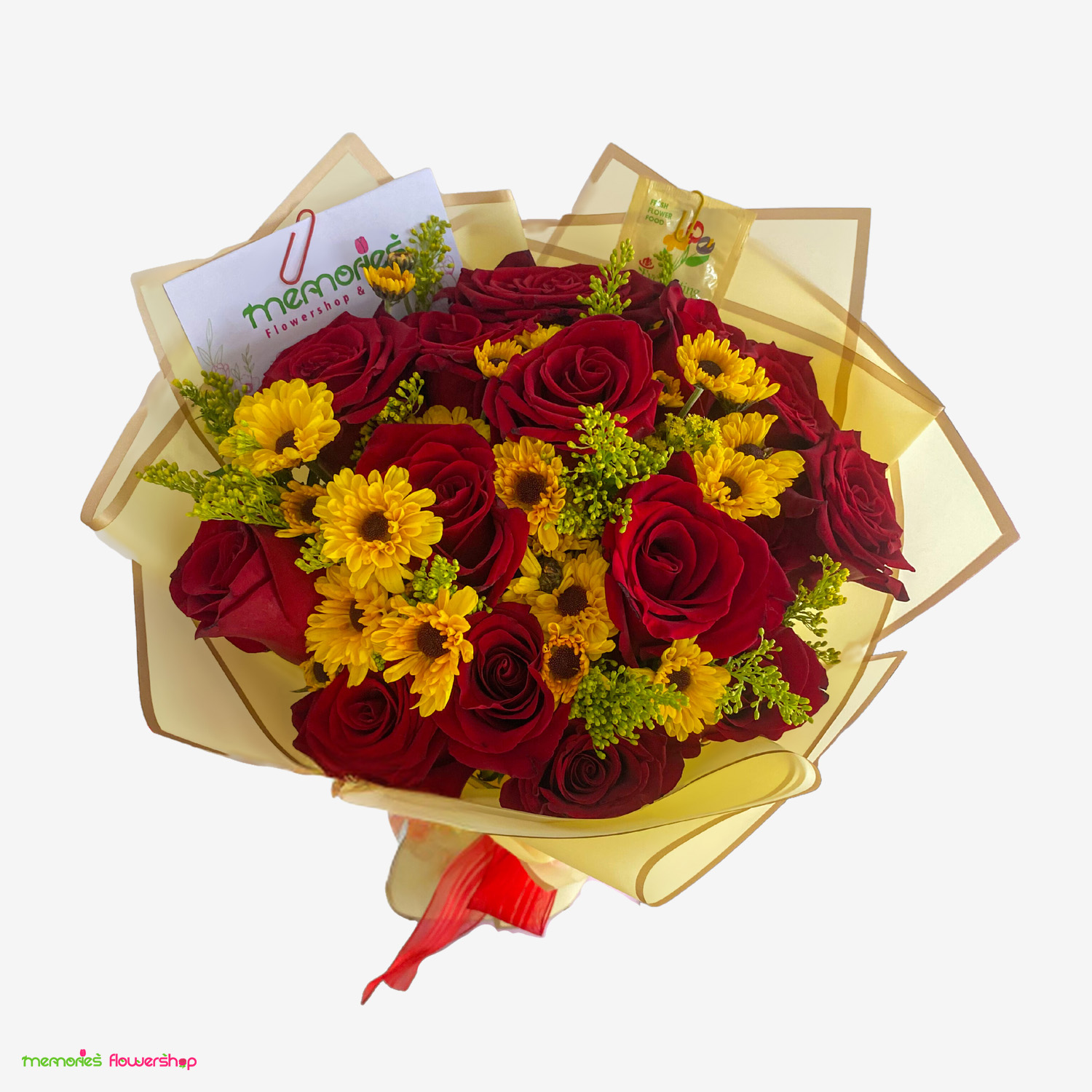 Encantador ramillete con rosas rojas de Ecuador y mini girasoles, perfecto para expresar amor. Ramillete con rosas rojas de Ecuador y mini girasoles