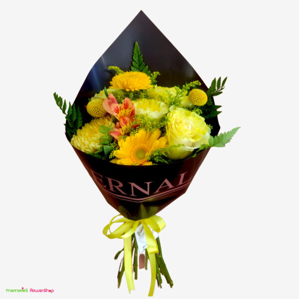 Arreglo de flores amarillas mixtas