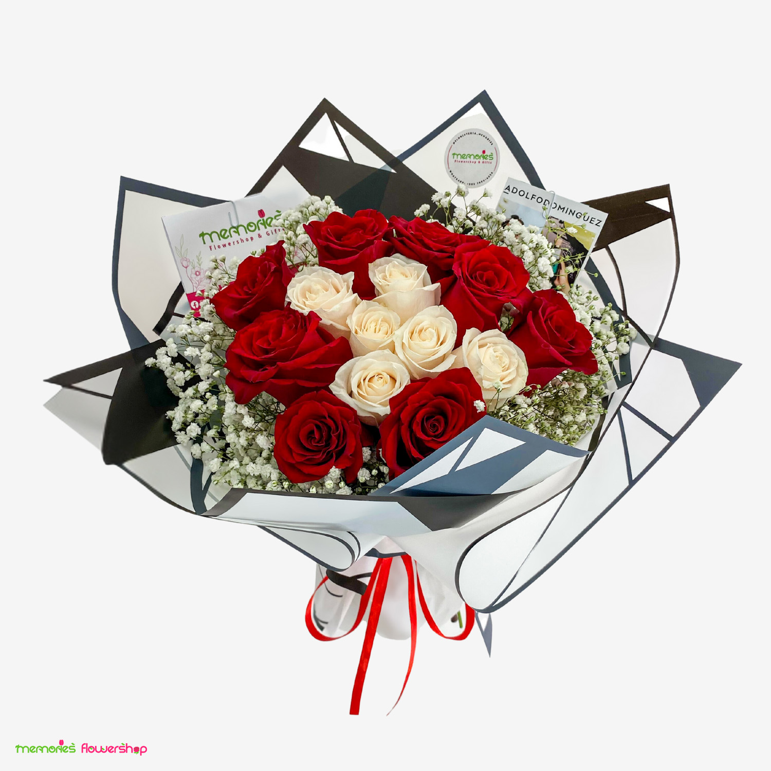 Ramo "Be Mine": un elegante arreglo floral con 15 rosas frescas de Ecuador y baby breath. Ramo "Be Mine" con 15 rosas de Ecuador y baby breath