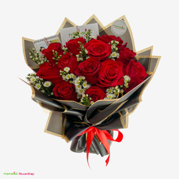 Ramo "Eliza" con 12 rosas de Ecuador, montecasino y follaje